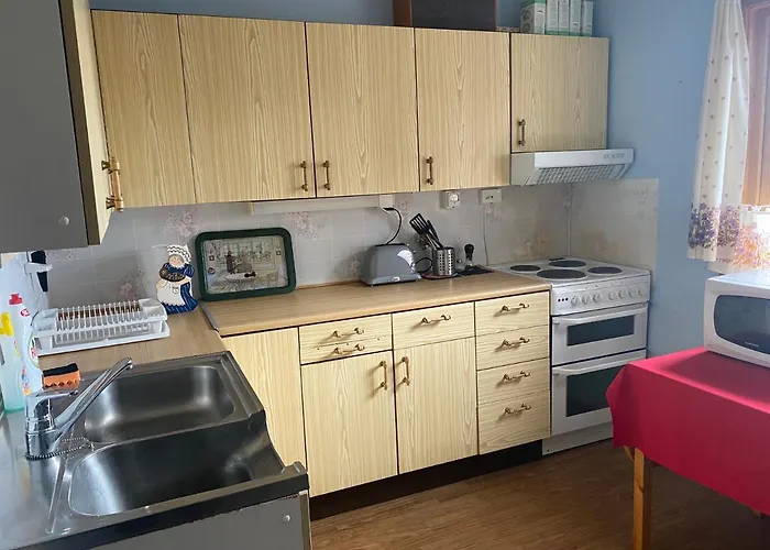 Apartment Koselig Hus Med Parkeringsplass *