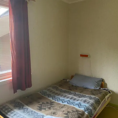 Koselig Hus Med Parkeringsplass